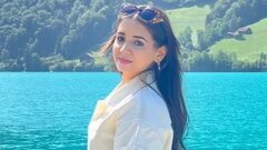 Nisrin ay's hot Picture