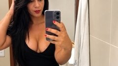 Eshyle Silva's hot Picture