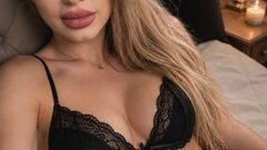 LoraSinClare's hot Picture