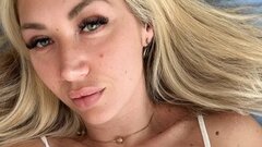 RidingChloe's hot Picture