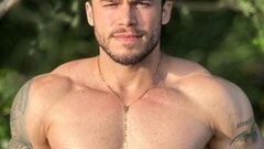 Lucas Bunkeer's hot Picture