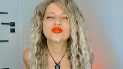 Amina's hot Picture