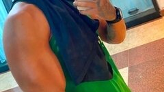 Ryan Dot 22's hot Picture