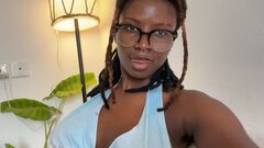 DerbyLaila's hot Picture