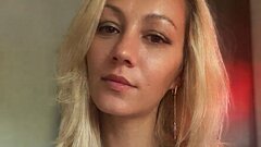 MayaCarlalo's hot Picture