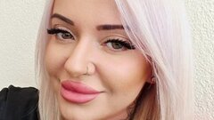 BustyEmaXX's hot Picture