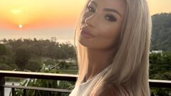 MarillynnMoon's hot Picture