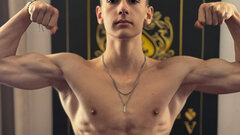 BradyFlint's hot Picture