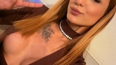 Julia Motta's hot Picture