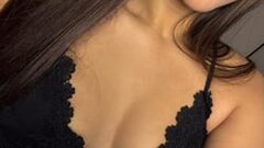 Hot Jully's hot Picture