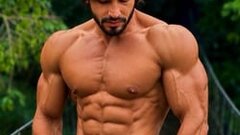 Yahel's hot Picture